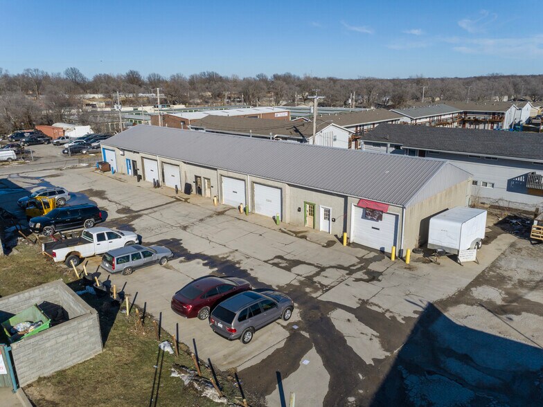 105-109 N Scott Ave portefeuille de 2 biens à vendre sur LoopNet.fr - Photo de l’immeuble – Image 2 sur 7
