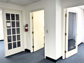 430 S Garfield Ave, Alhambra, CA à louer Photo intérieure– Image 2 sur 17