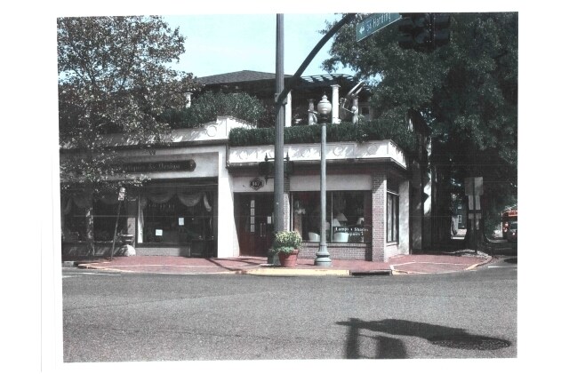 2 Harding Rd, Red Bank, NJ à louer - Photo principale – Image 1 sur 8