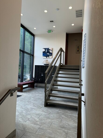 888 W 2nd St, Reno, NV à louer - Photo intérieure – Image 3 sur 35