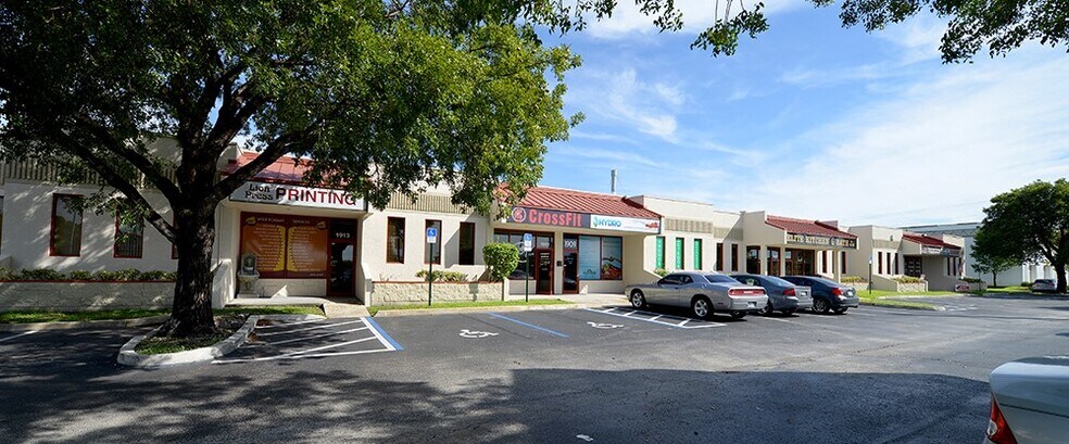 1901-1921 W Copans Rd, Pompano Beach, FL à louer - Photo principale – Image 1 sur 8