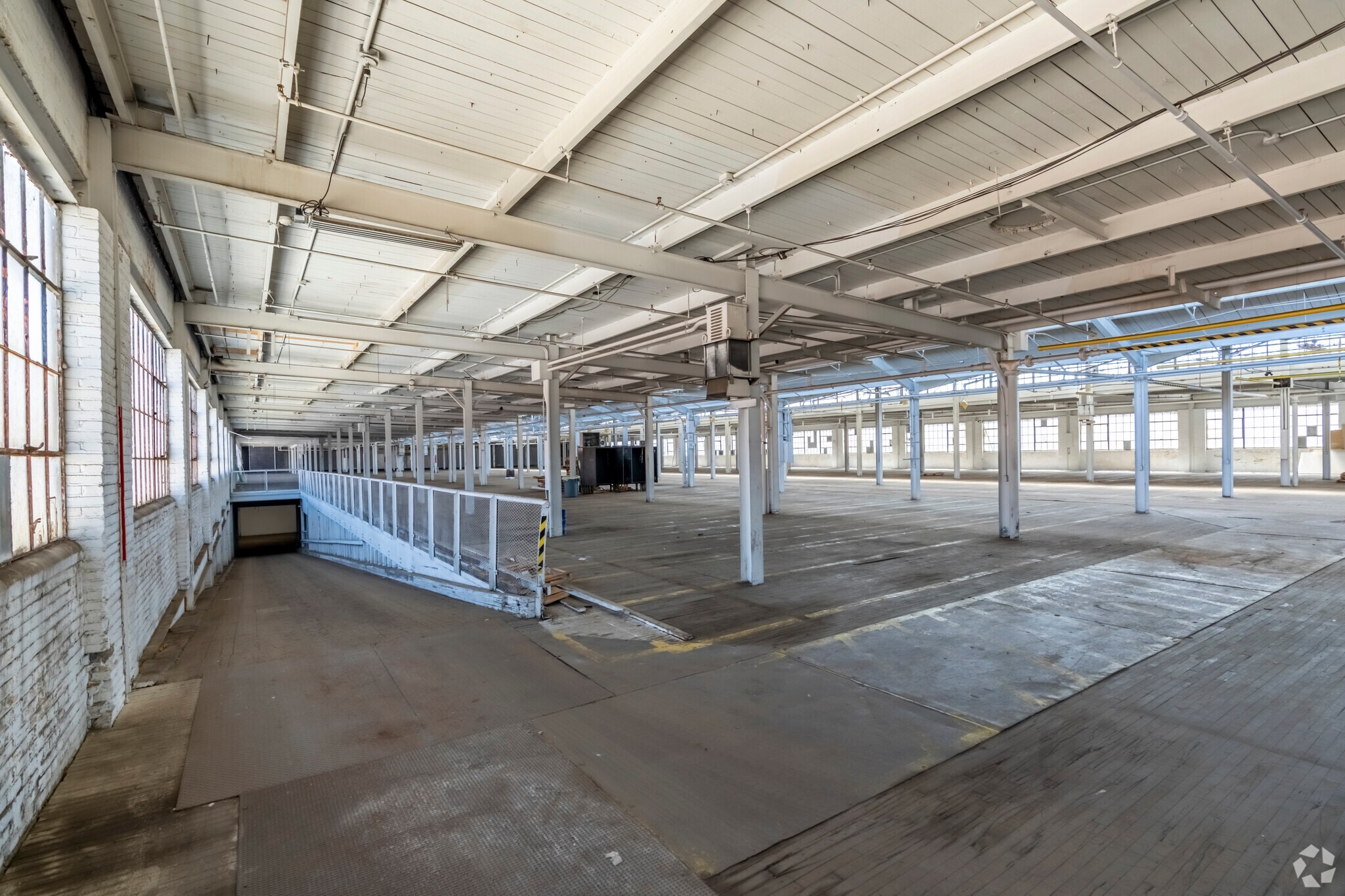 2100 S Washington Ave, Lansing, MI à louer Photo intérieure– Image 1 sur 5