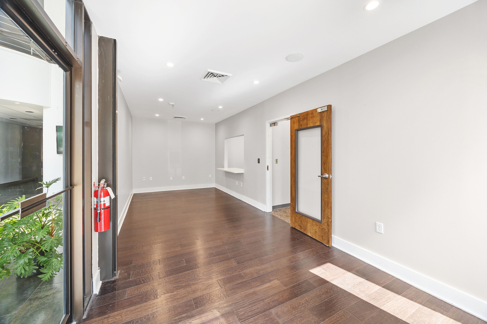 105 N Spring St, Greenville, SC à louer Photo intérieure– Image 1 sur 11
