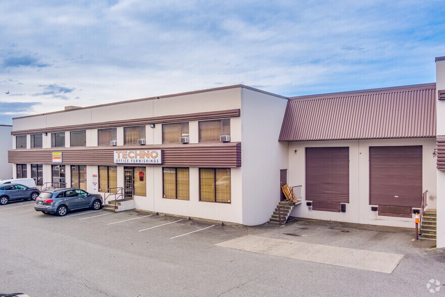 3531 Jacombs Rd, Richmond, BC à louer - Photo de l’immeuble – Image 3 sur 5