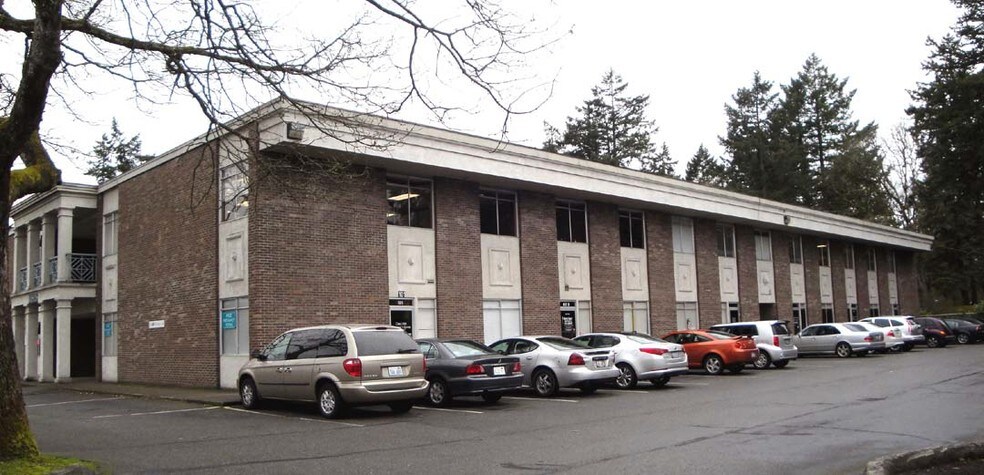 10828 Gravelly Lake Dr SW, Lakewood, WA à louer - Photo de l’immeuble – Image 3 sur 10