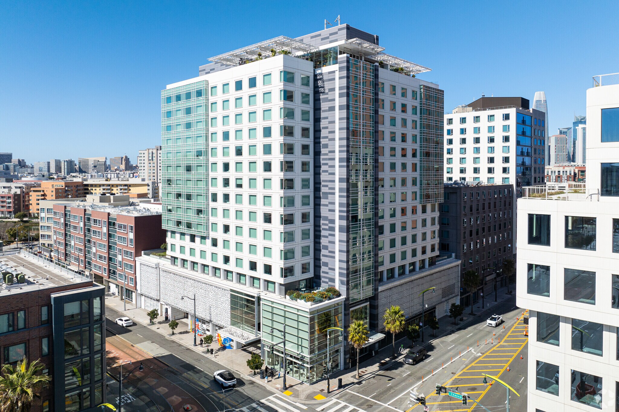 100 Channel St, San Francisco, CA à louer Photo de l’immeuble– Image 1 sur 6