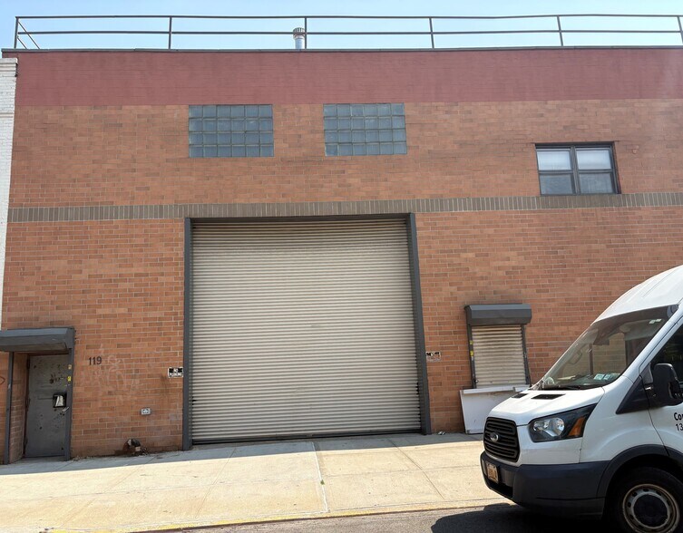 121-123 11th St, Brooklyn, NY à louer - Photo de l’immeuble – Image 1 sur 5