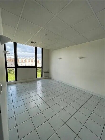 Bureau dans Blois à louer - Photo intérieure – Image 1 sur 3
