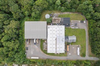 Plus de détails pour 555 Country Club Rd, Dallas, PA - Industriel/Logistique à louer