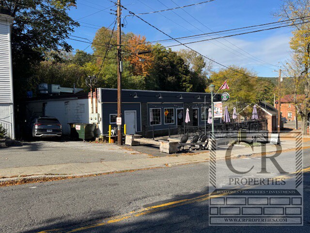 17 Milton Ave, Highland, NY à vendre Photo principale– Image 1 sur 28