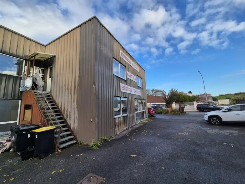 17 Rue Gustave Eiffel, Gretz-Armainvilliers à vendre - Photo de l’immeuble – Image 2 sur 15