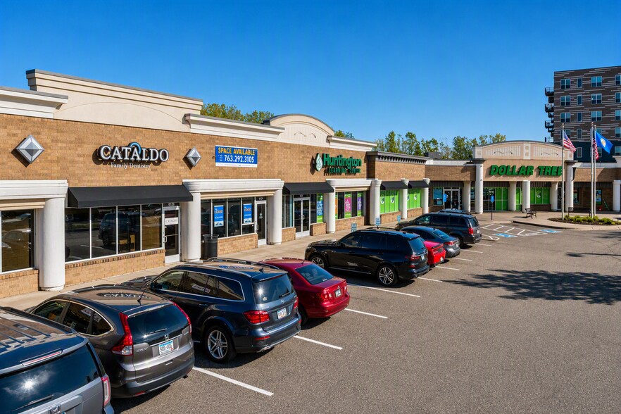 10100-10200 N 6th Ave, Plymouth, MN à louer - Photo de l’immeuble – Image 2 sur 9