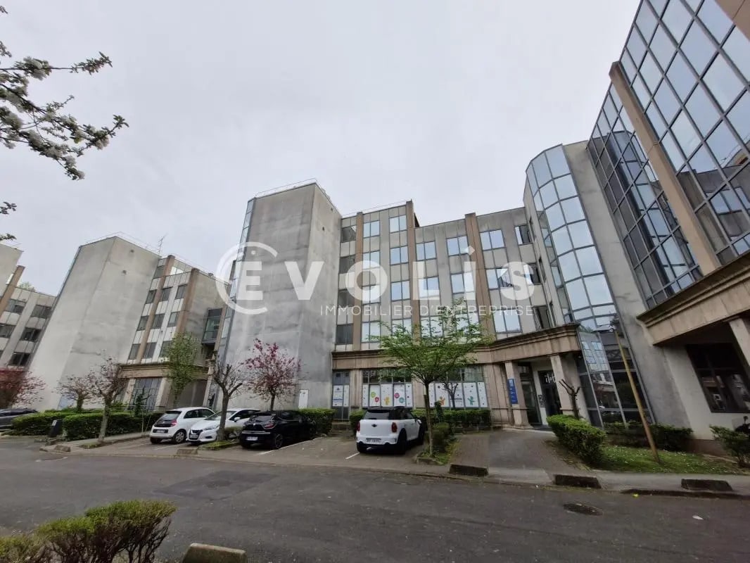 6-8 Rue Paul Cezanne, Neuilly-Plaisance à louer Photo principale– Image 1 sur 14