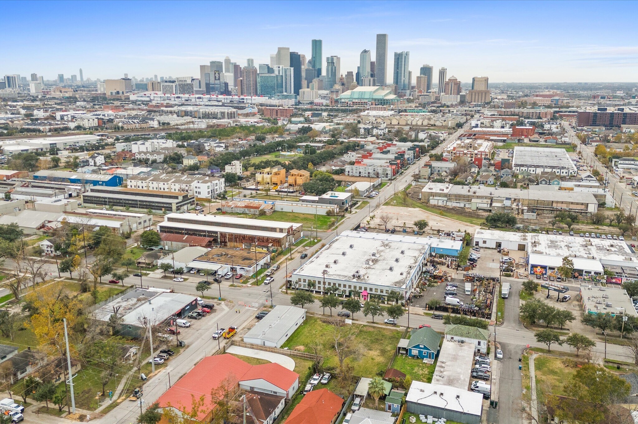 6 & 10 Sampson, Houston, TX à vendre Photo principale– Image 1 sur 8