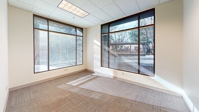 5441 Kietzke Ln, Reno, NV à vendre Photo intérieure– Image 2 sur 4