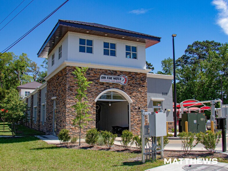 8405 Beach Blvd, Jacksonville, FL à vendre - Photo de l’immeuble – Image 2 sur 5