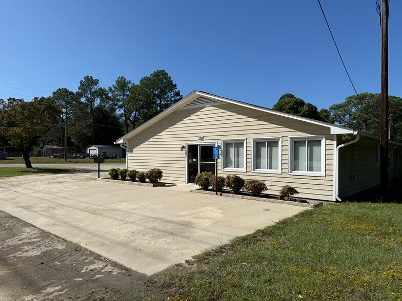 3738 Boone Trl, Fayetteville, NC à vendre - Photo de l’immeuble – Image 2 sur 15
