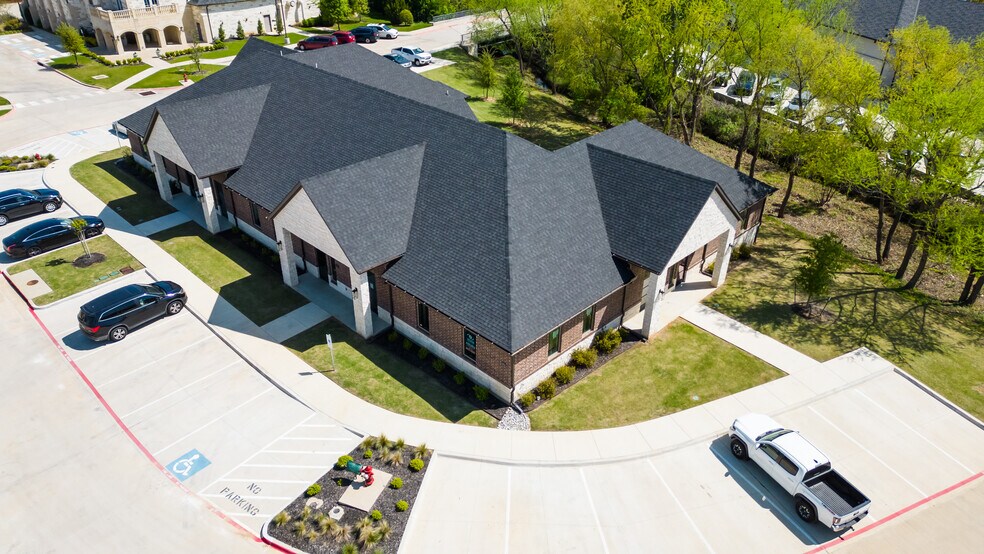 6424 Colleyville Blvd, Colleyville, TX à vendre - Photo de l’immeuble – Image 2 sur 4