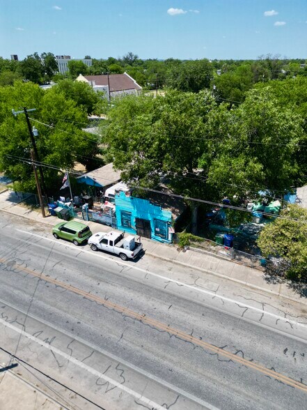 2217 Guadalupe St, San Antonio, TX à vendre - Photo de l’immeuble – Image 3 sur 10