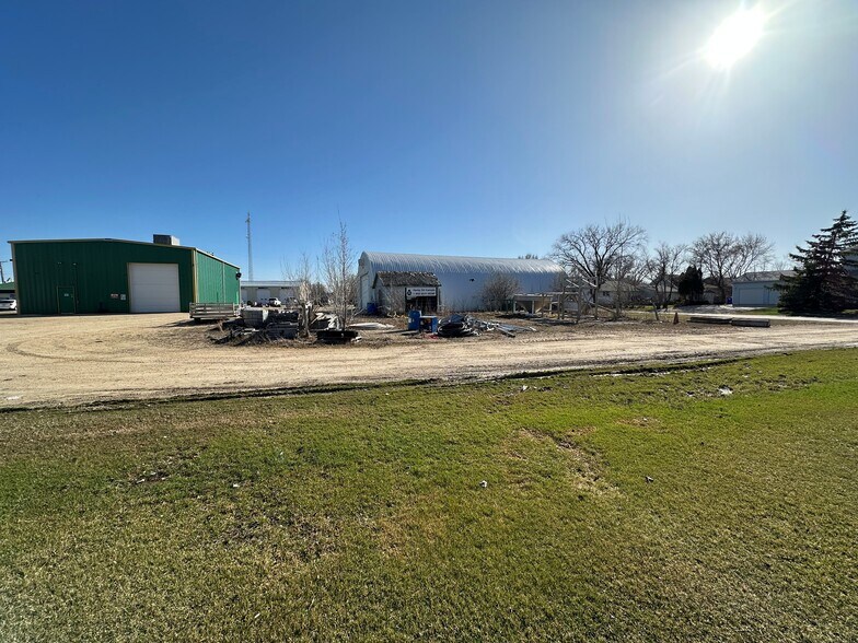 225 Pembina Trl, Ste Agathe, MB à vendre - Photo de l’immeuble – Image 3 sur 15