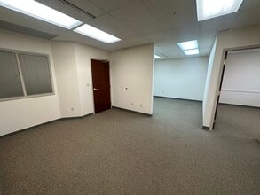 101 W Ironwood Dr, Coeur d'Alene, ID à louer Photo intérieure– Image 2 sur 6