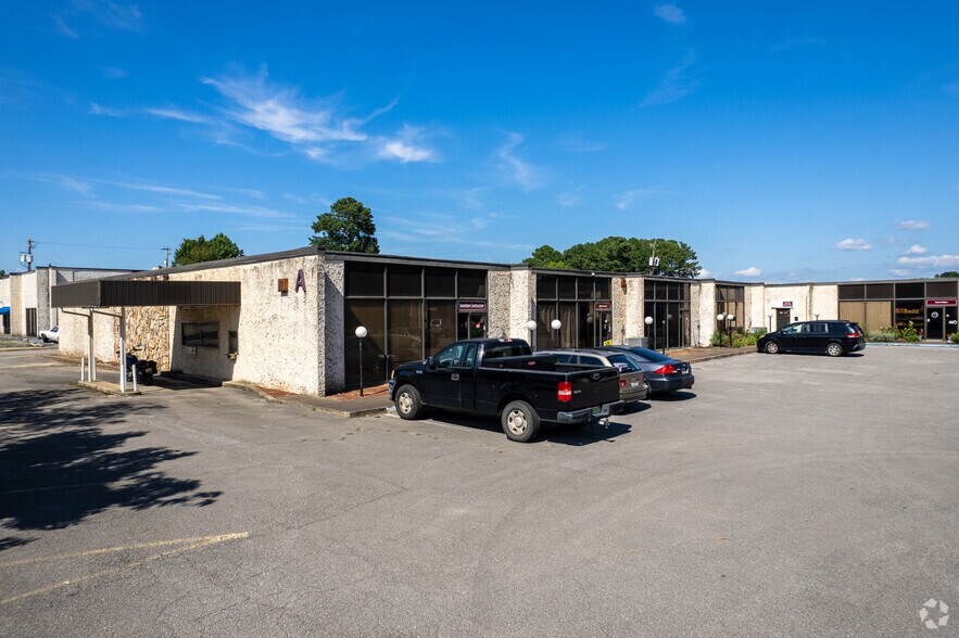 137 Citation Ct, Birmingham, AL à louer - Photo de l’immeuble – Image 3 sur 14