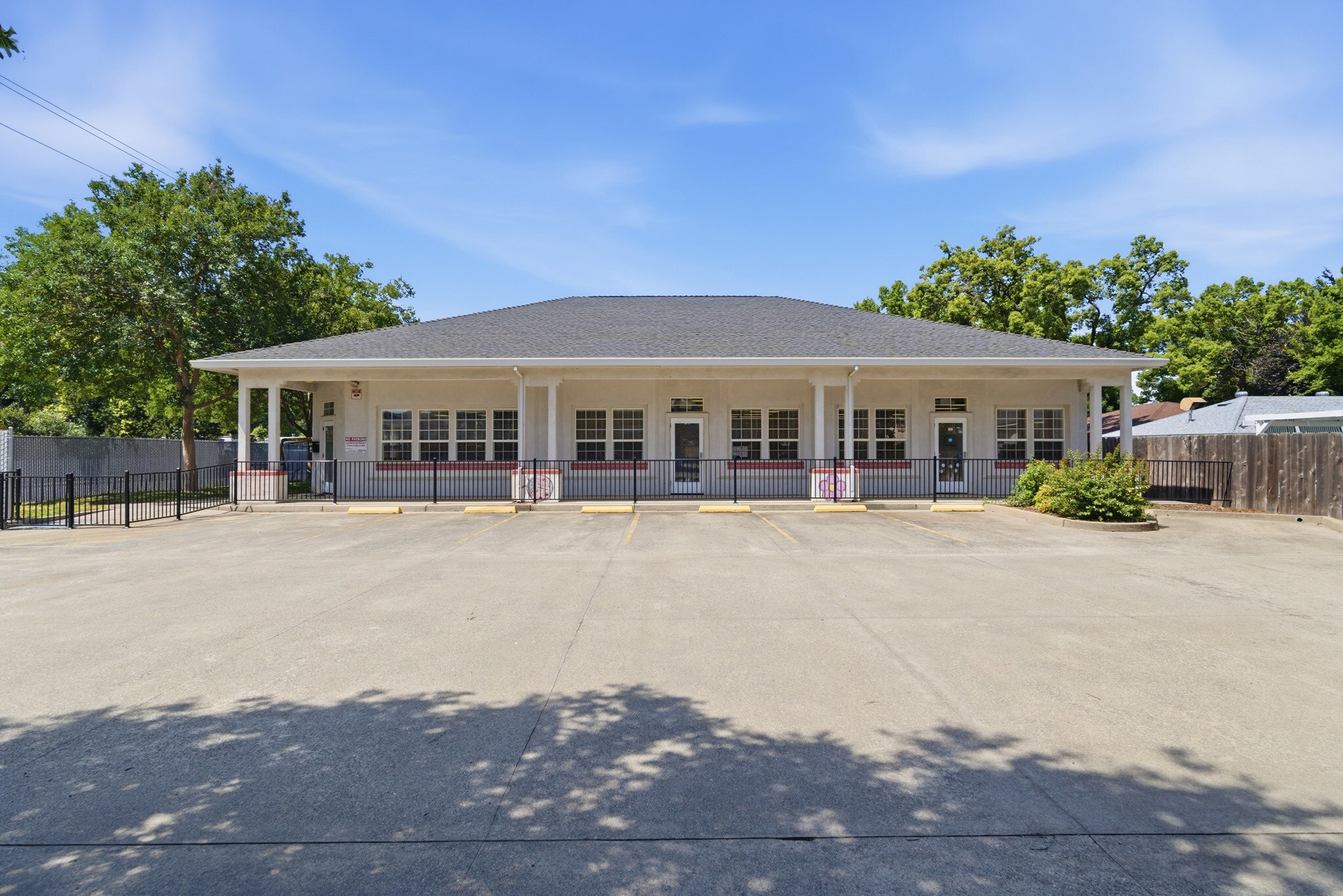 2801 Godman Ave, Chico, CA à vendre Photo de l’immeuble– Image 1 sur 40