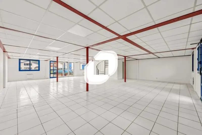 114-126 Avenue D'Alfortville, Choisy-le-Roi à louer - Photo de l’immeuble – Image 1 sur 40