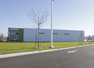 Plus de détails pour 1570 Rue Nationale, Terrebonne, QC - Industriel/Logistique à vendre