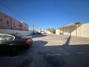 123 E C St, Wilmington, CA à vendre Photo intérieure– Image 2 sur 10