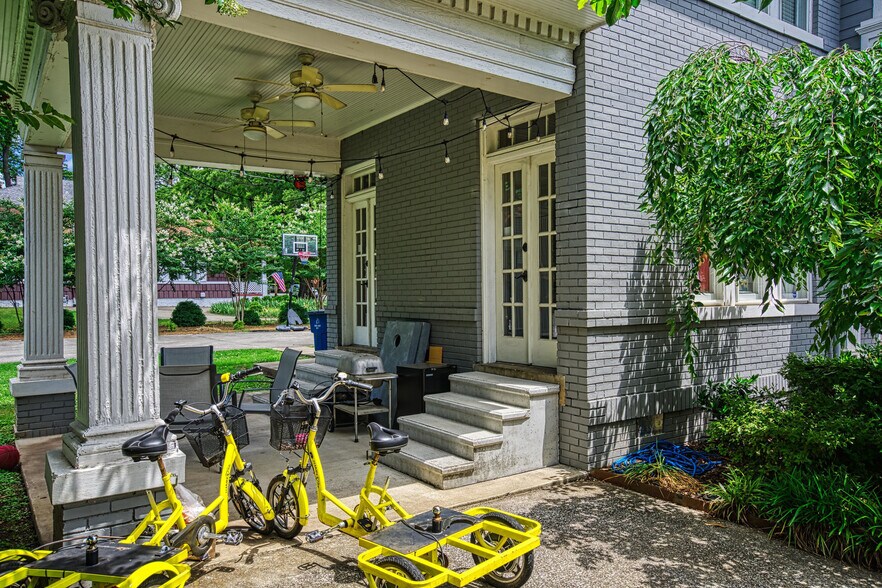 204 W Tuscaloosa St, Florence, AL à louer - Photo de l’immeuble – Image 2 sur 10