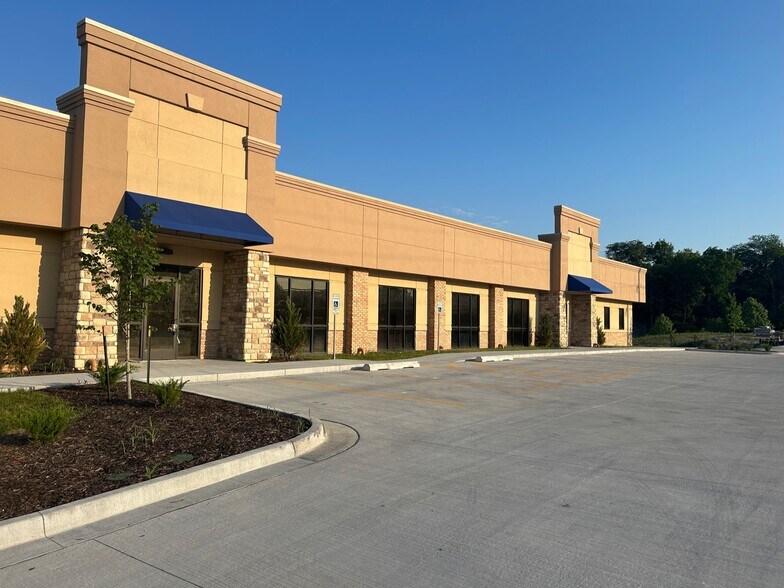 860 Haines Dr, Liberty, MO à louer - Photo de l’immeuble – Image 3 sur 7