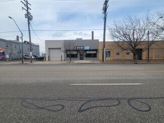 Plus de détails pour 2121 St Clair Ave, Cleveland, OH - Bureau à vendre