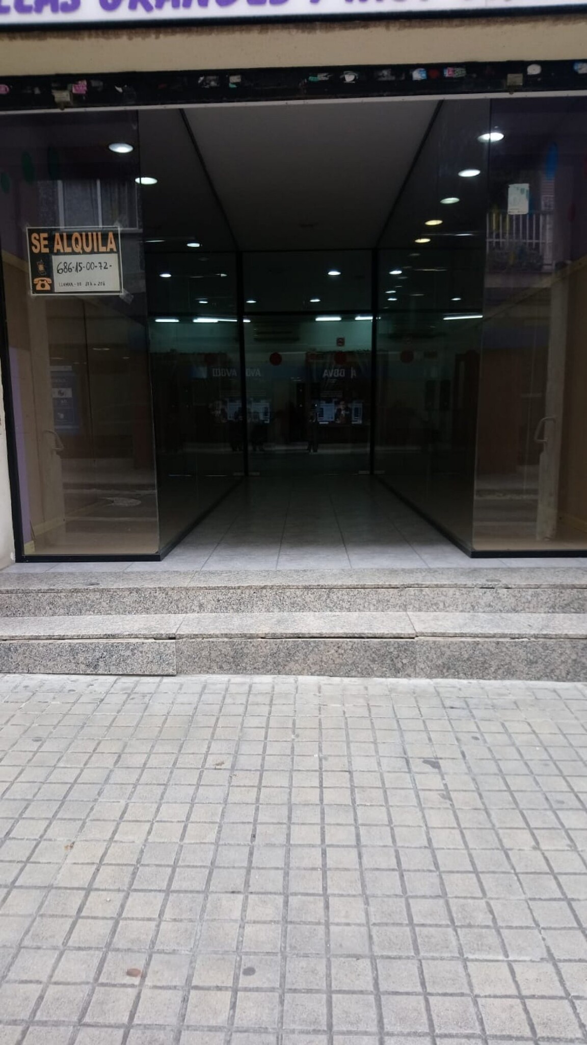 Carrer D'antoni Gaudí, 38, Sant Boi de Llobregat, Barcelona à louer Photo de l’immeuble– Image 1 sur 7
