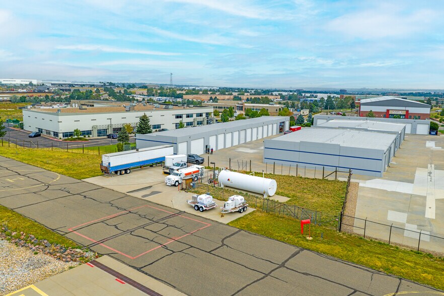 12951 E Control Tower Rd, Englewood, CO à vendre - Photo de l’immeuble – Image 3 sur 12