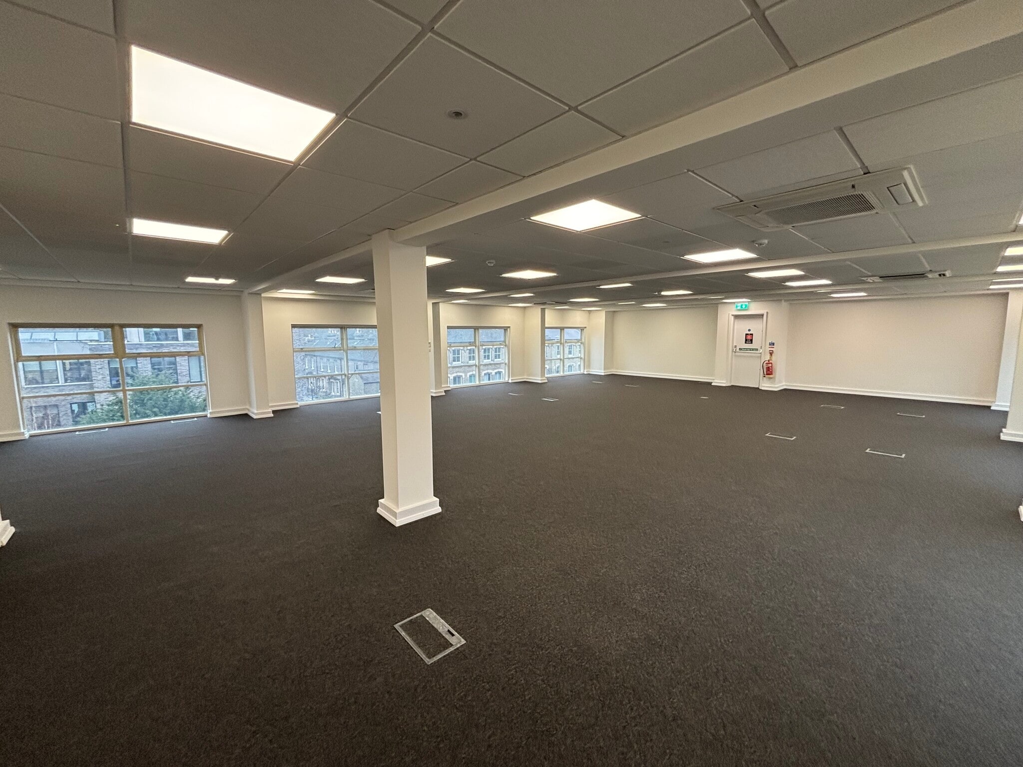 82-88 Hills Rd, Cambridge à louer Photo de l’immeuble– Image 1 sur 5