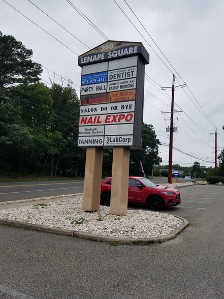 240 Mathistown Rd, Little Egg Harbor Township, NJ à louer - Photo de l’immeuble – Image 2 sur 13