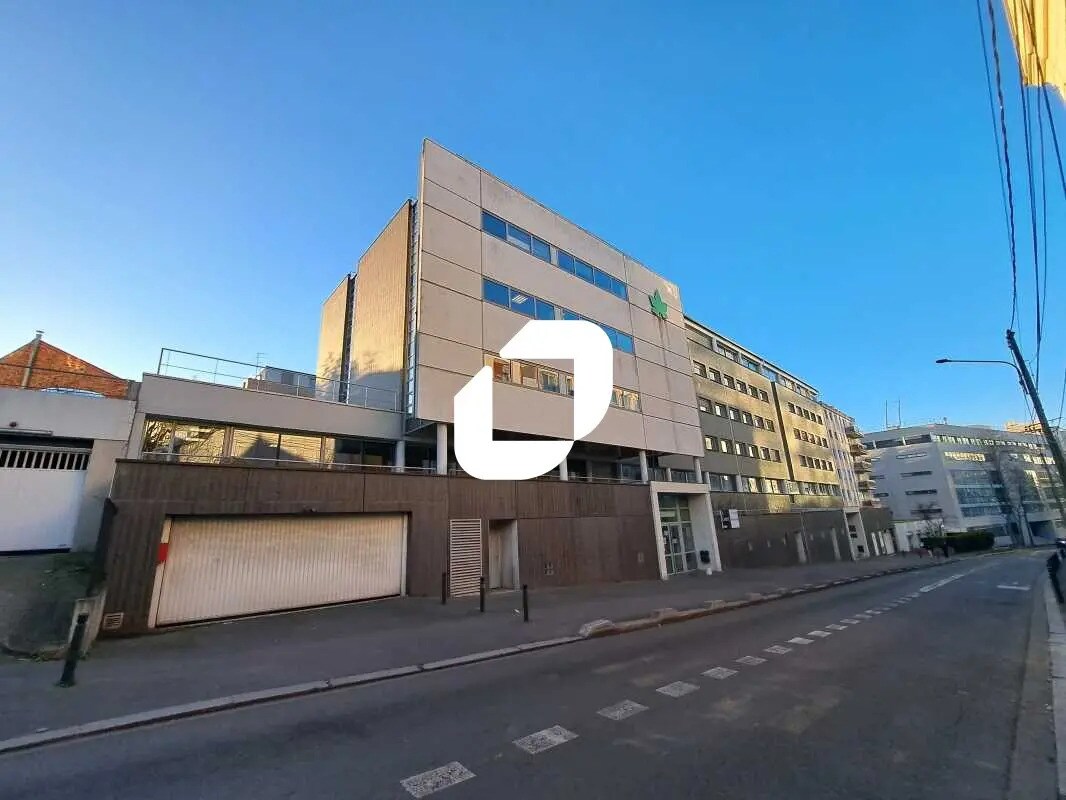 Bureau dans Montreuil à louer Photo de l’immeuble– Image 1 sur 11