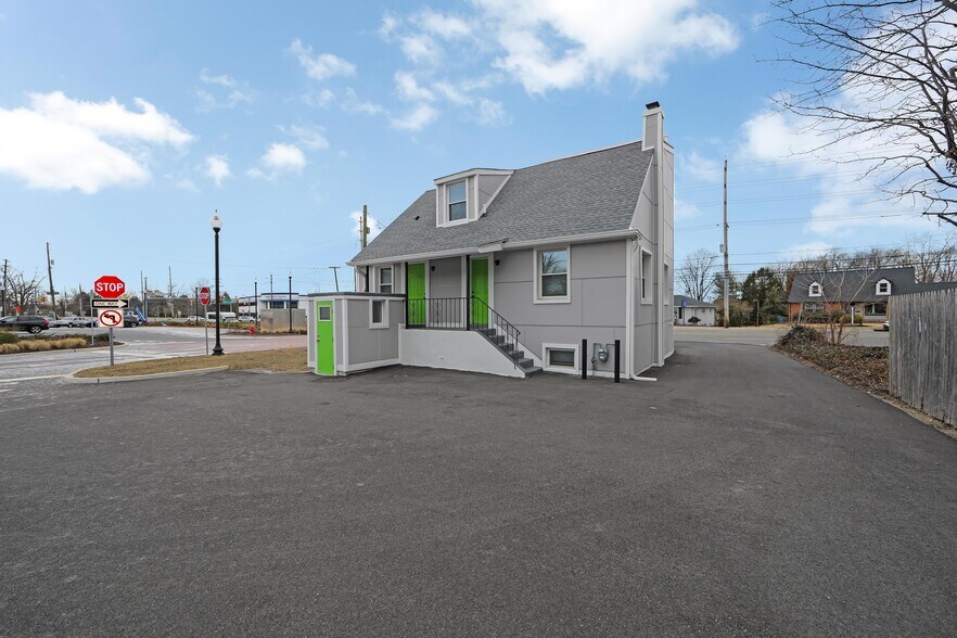 1805 Springdale Rd, Cherry Hill, NJ à louer - Photo de l’immeuble – Image 2 sur 7