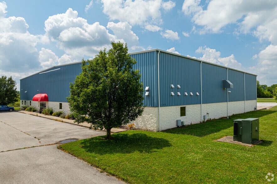 125 Brazos Dr, Danville, IN à louer - Photo de l’immeuble – Image 2 sur 20
