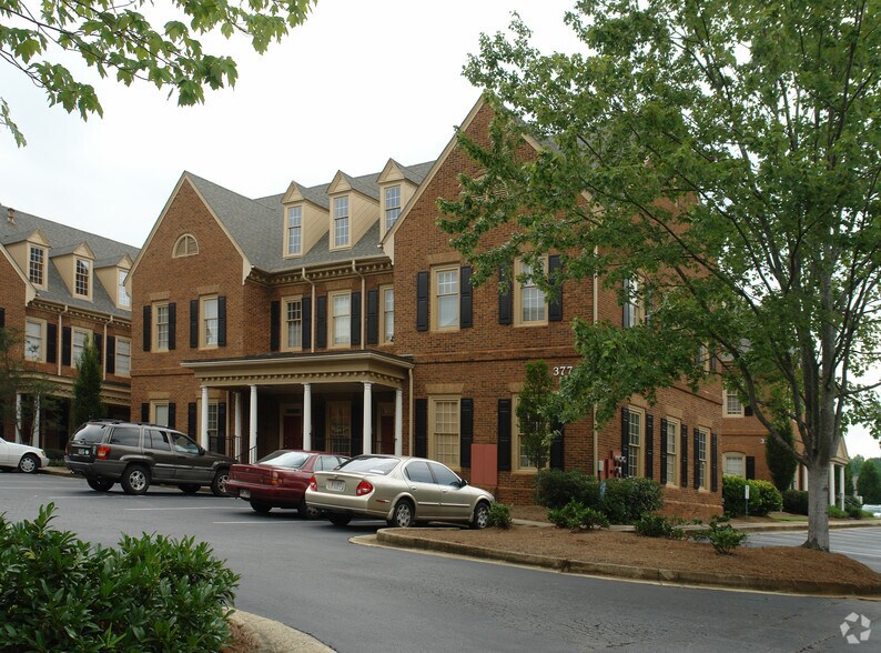 3774 Lavista Rd, Tucker, GA à louer - Photo de l’immeuble – Image 1 sur 7