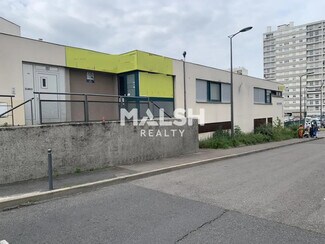 Plus de détails pour Local d'activités à louer