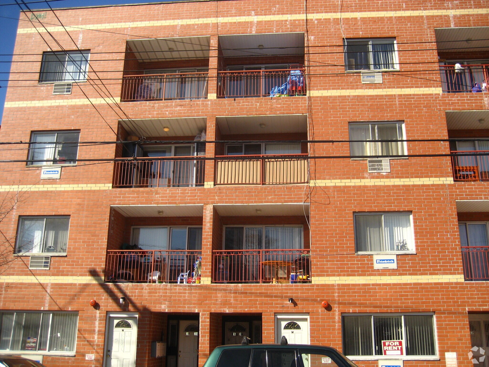 3536 99th St, Flushing, NY à vendre Photo principale– Image 1 sur 3