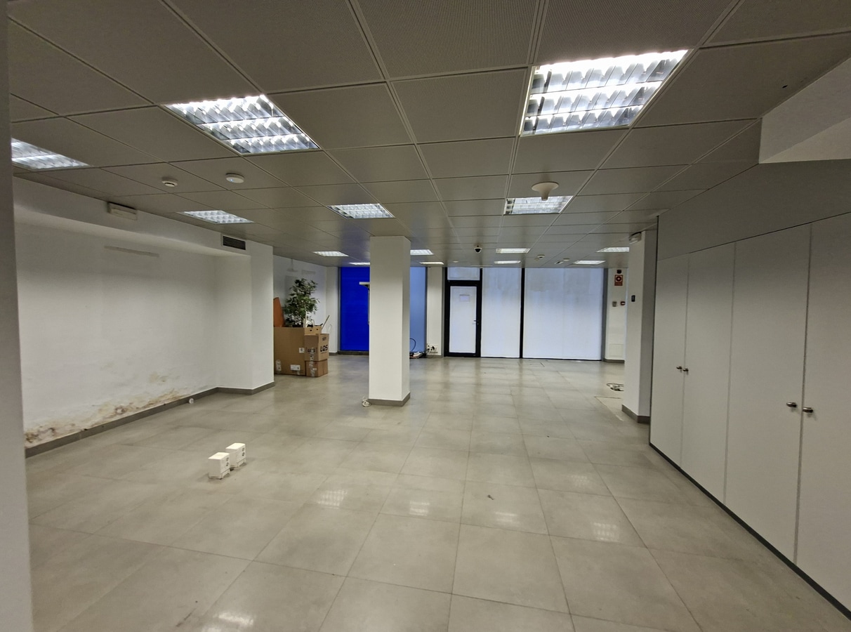 Carrer de Mozart, 43, Santa Coloma de Gramenet, BAR 08921 - Lot Puerta B -  - Photo intérieure - Image 2 of 12