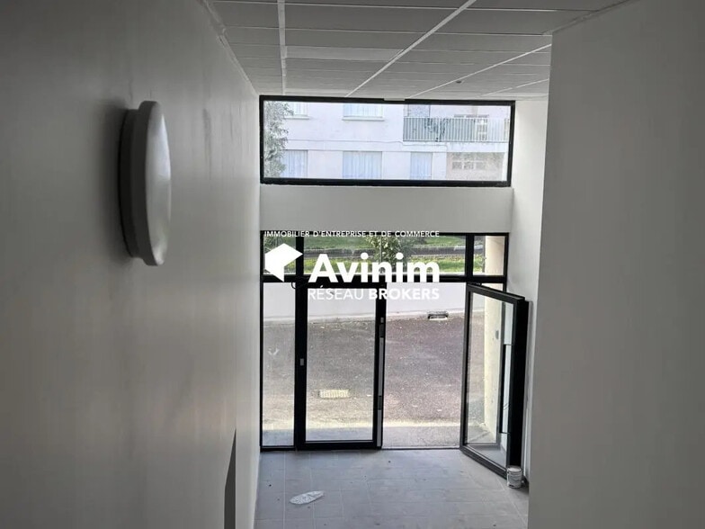 Industriel/Logistique dans Gagny à louer - Hall d’entrée – Image 3 sur 7