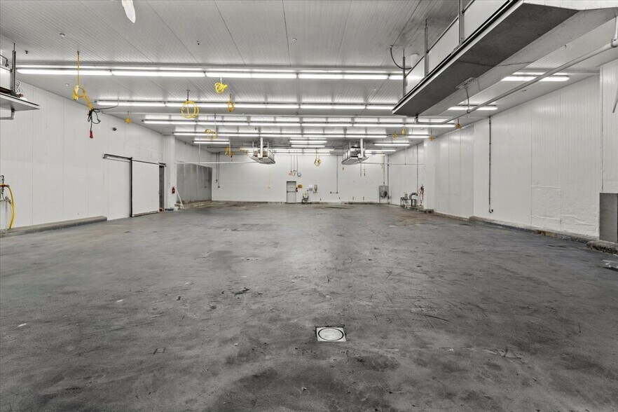 14250 E Lomitas Ave, City of Industry, CA à vendre - Photo de l’immeuble – Image 2 sur 21