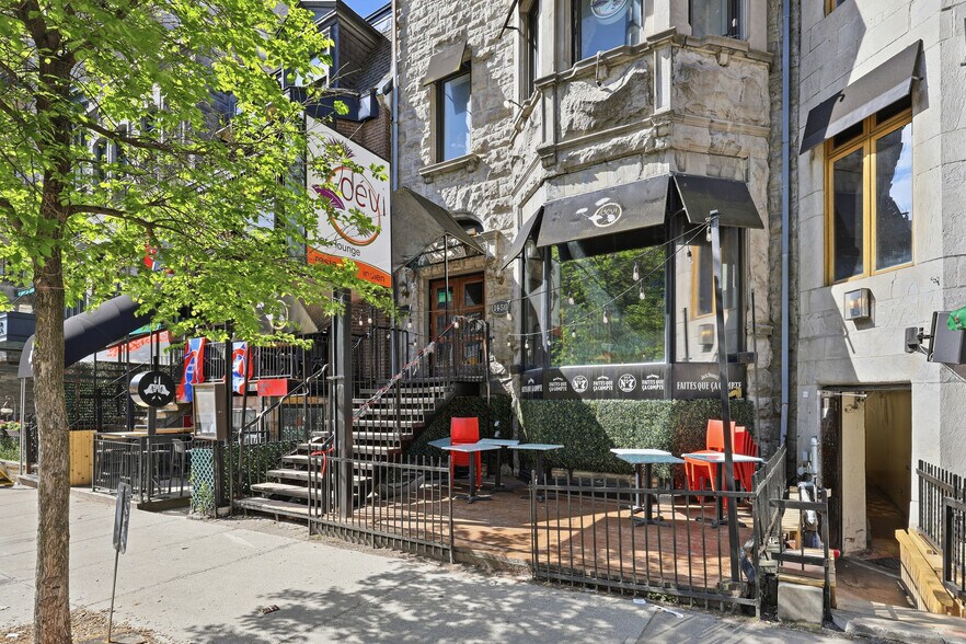 1450 Rue Crescent, Montréal, QC à louer - Photo de l’immeuble – Image 2 sur 4