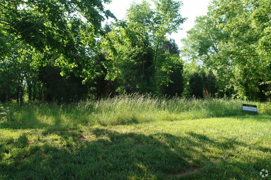 Fairfield Forest Rd, Denver, NC à vendre - Photo principale – Image 1 sur 3
