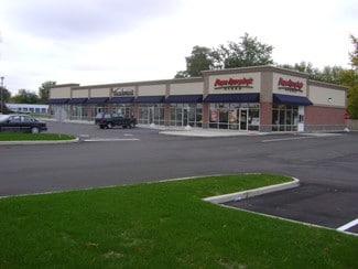 Plus de détails pour 3600-3636 S Chandler Dr, Muncie, IN - Local commercial à louer