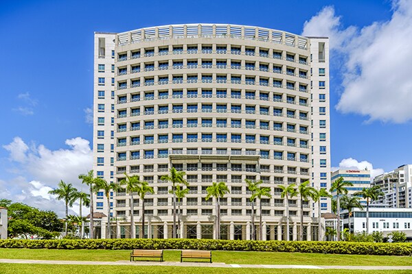 2800 Ponce de Leon Blvd, Coral Gables, FL à louer - Photo de l’immeuble – Image 1 sur 10